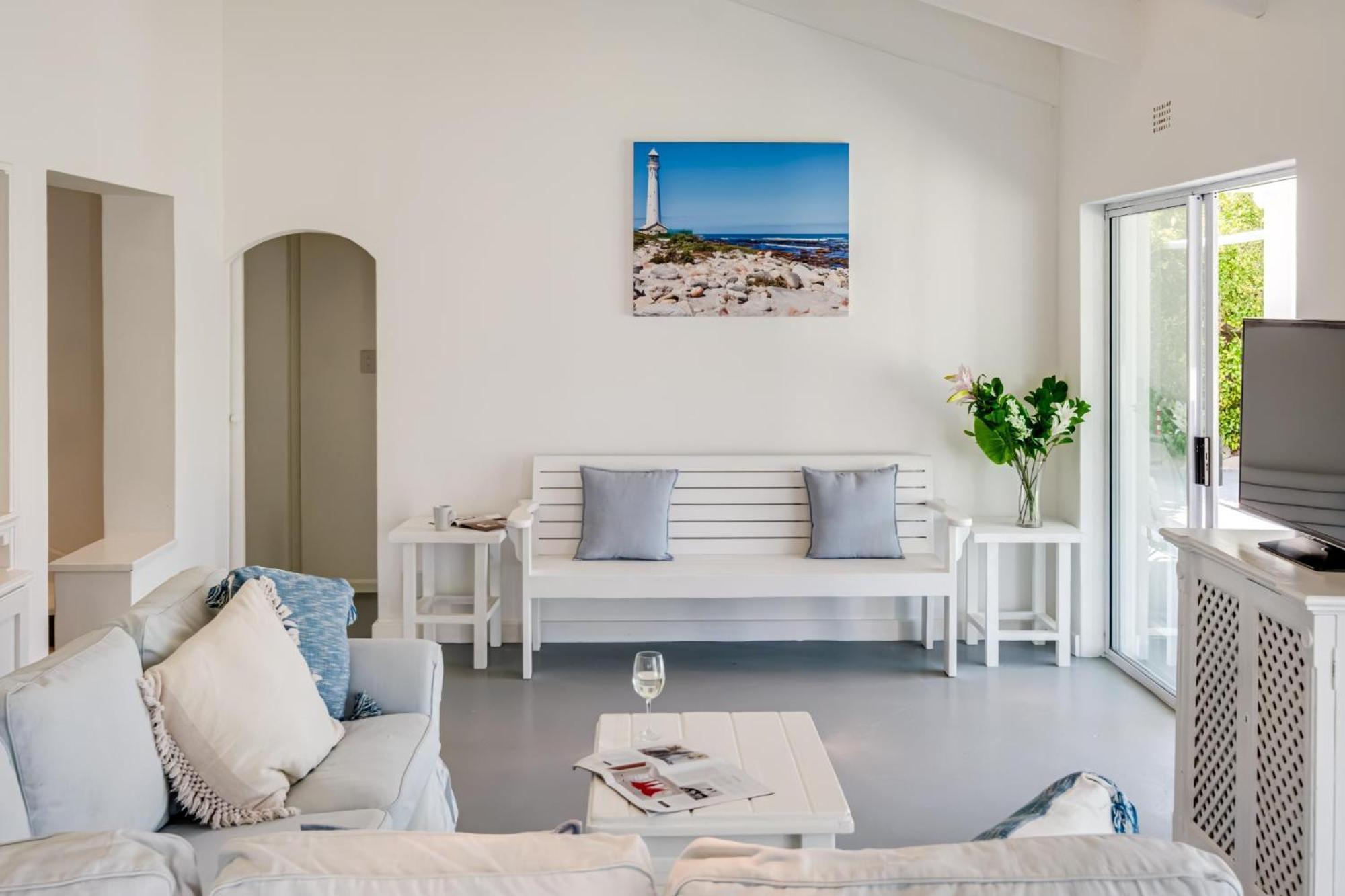 Holiday home Santorini Cape Town
